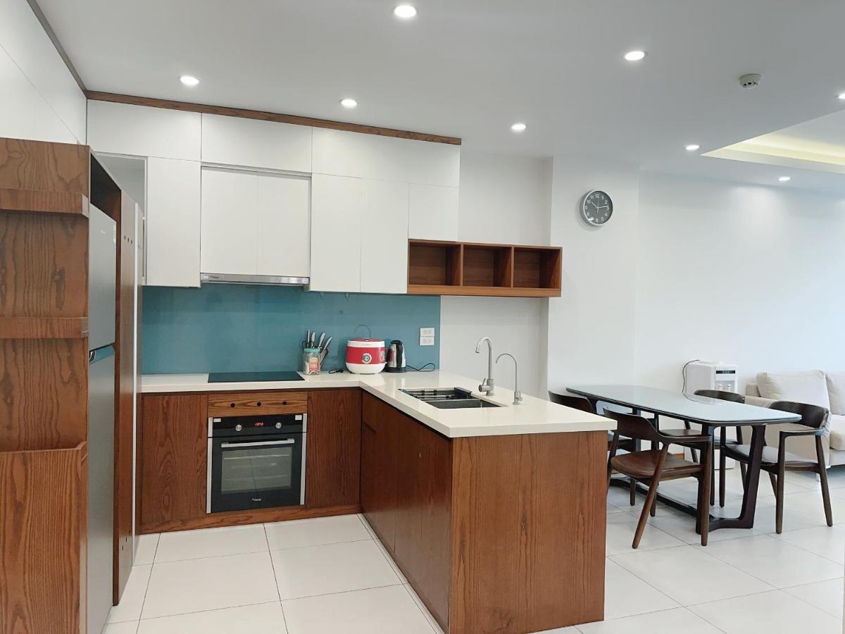 Luxe Paradise Trinh Cong Son