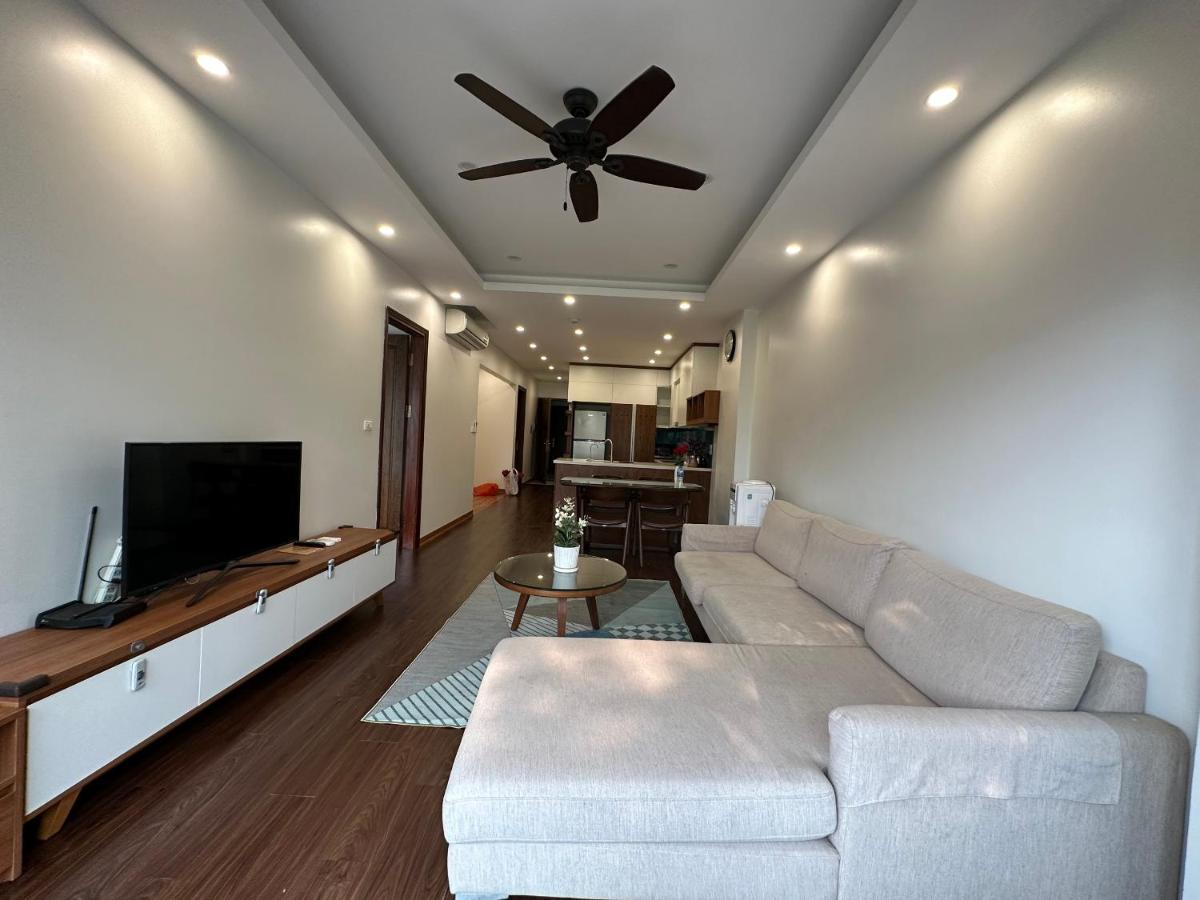 Luxe Paradise Trinh Cong Son Apartment