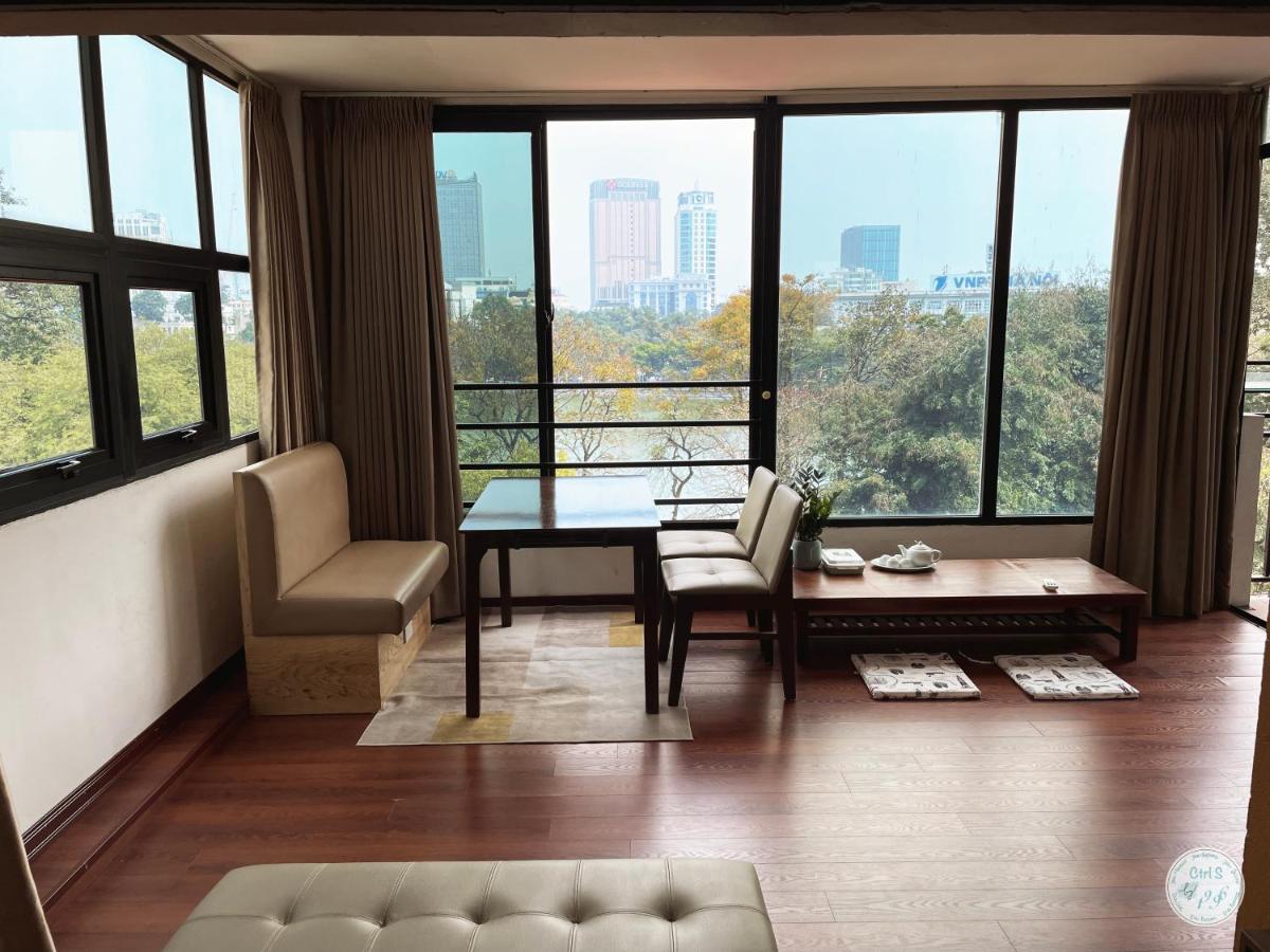 The Center Gem: Lakeside Retreat At Hoan Kiem