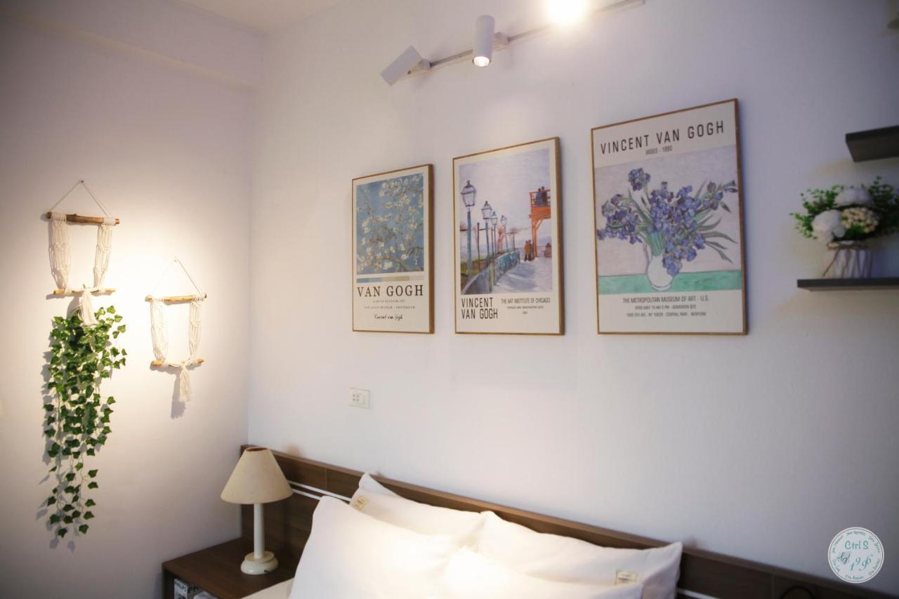 Apartment The Center Gem: Lakeside Retreat At Hoan Kiem