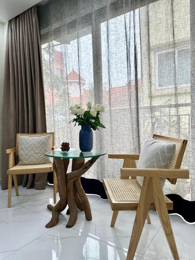 Homestay Dahlia Tay Ho Hanoi