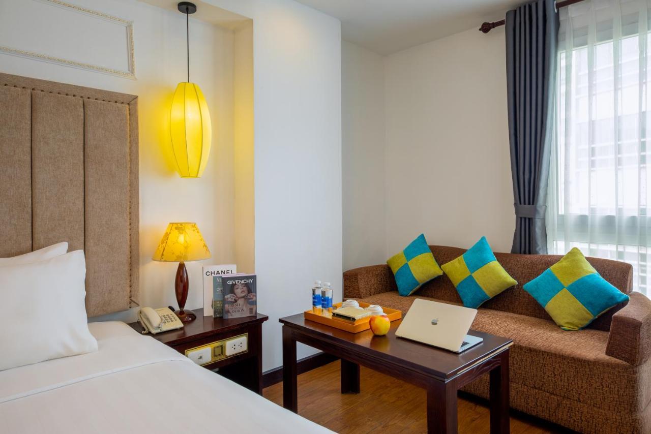 Hotel Babylon Grand & 4*