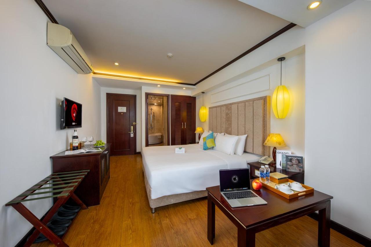 Babylon Grand & Hotel 4*
