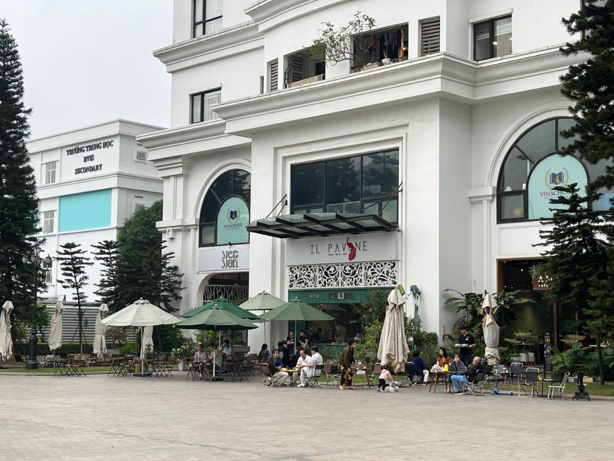 Vinhomes Royal Luxury 2 Br * Hanoi