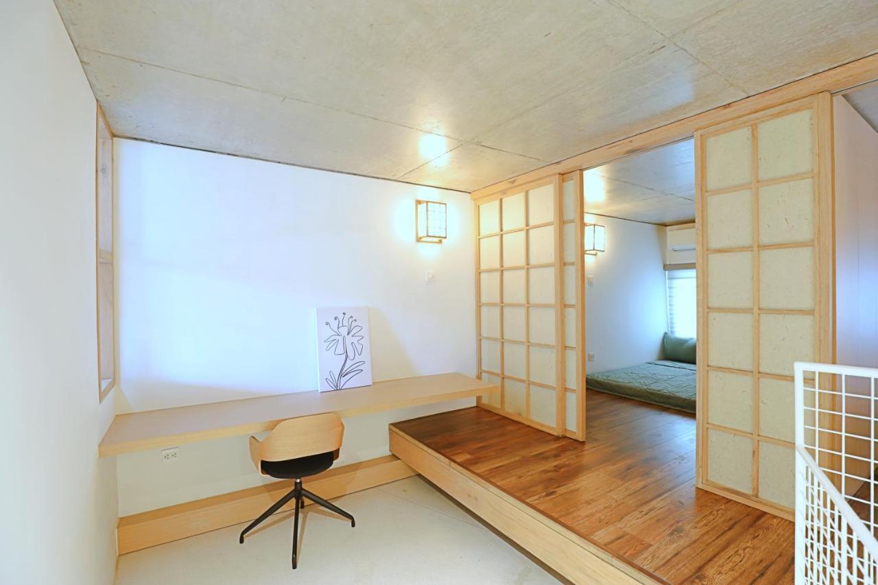 Casa Amarilla Boutique Apartment Hanoi