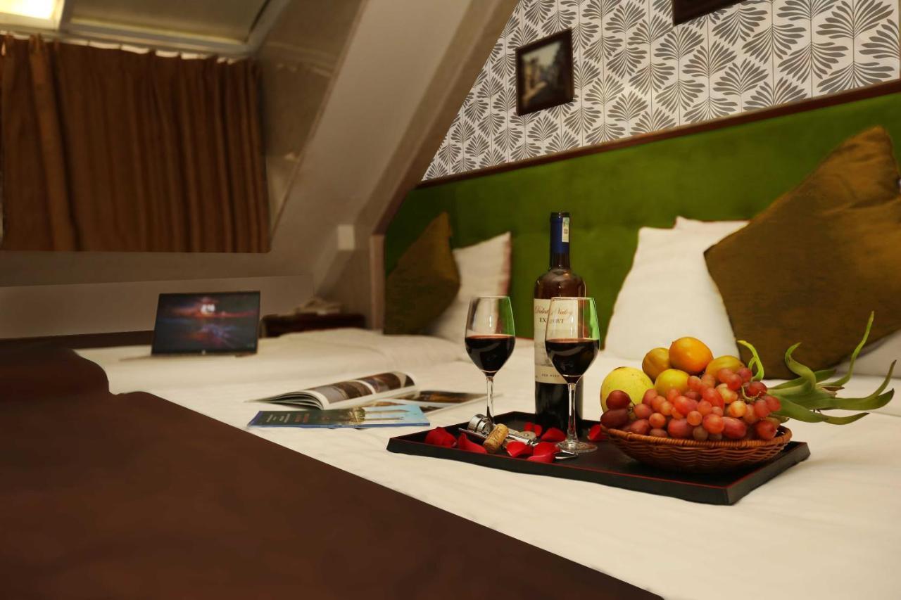 Hotel Golden Lotus & Hanoi
