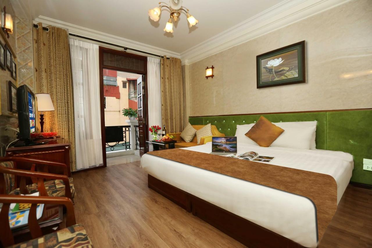 Golden Lotus & Hotel 3*