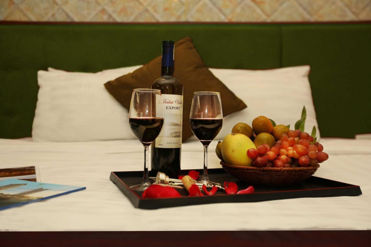 Hotel Golden Lotus & 3*
