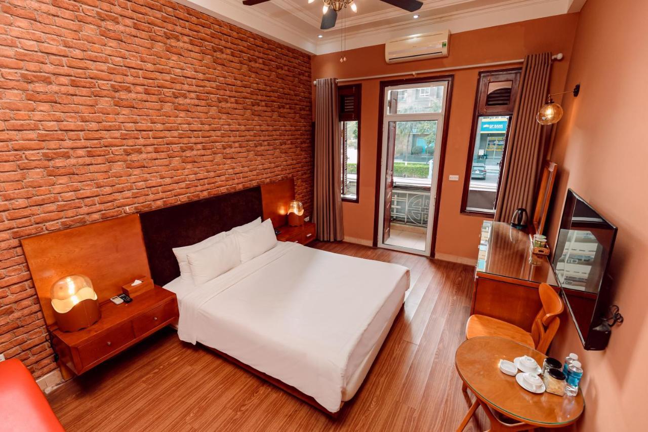 Super Oyo Capital O 1173 Le Grand - The Ruby Hotel