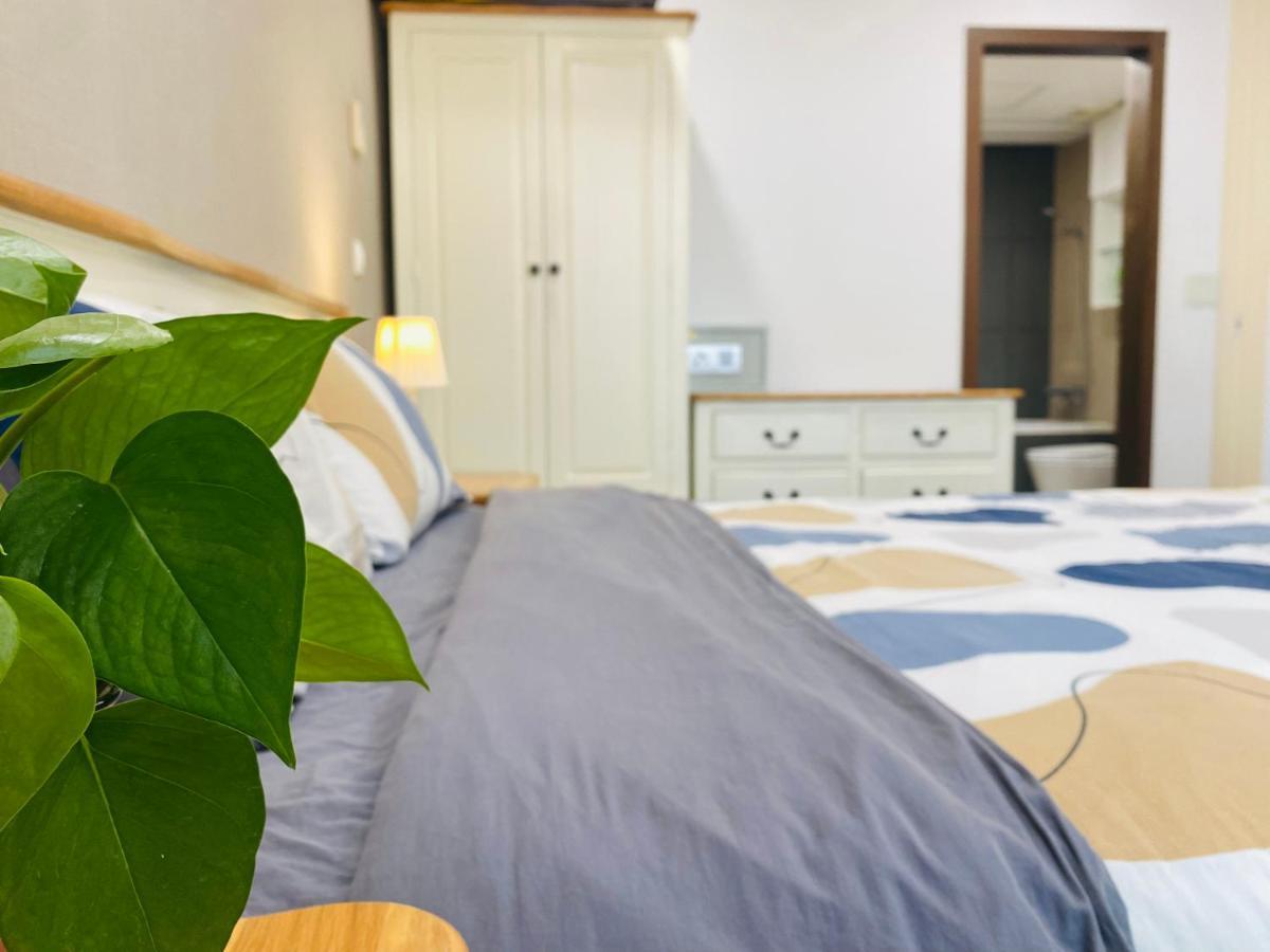 Shendo - Lancaster Apartment