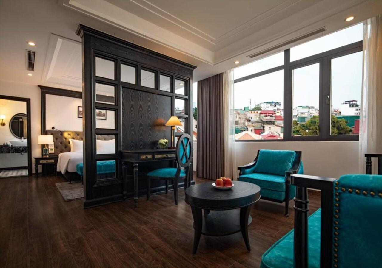 Hotel Mina And 4*