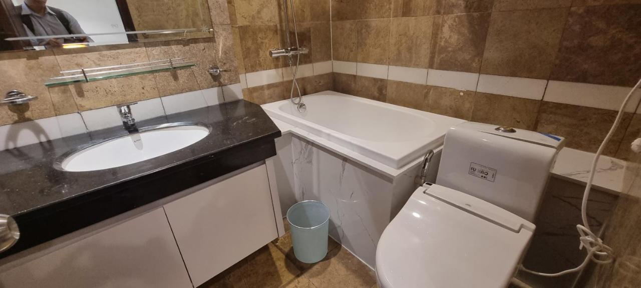 Ruby Serviced Lieu Giai Apartamento Hanói