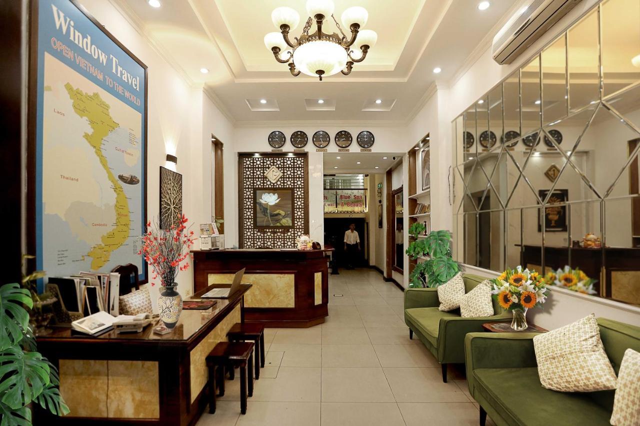 Golden Lotus & Hanoi