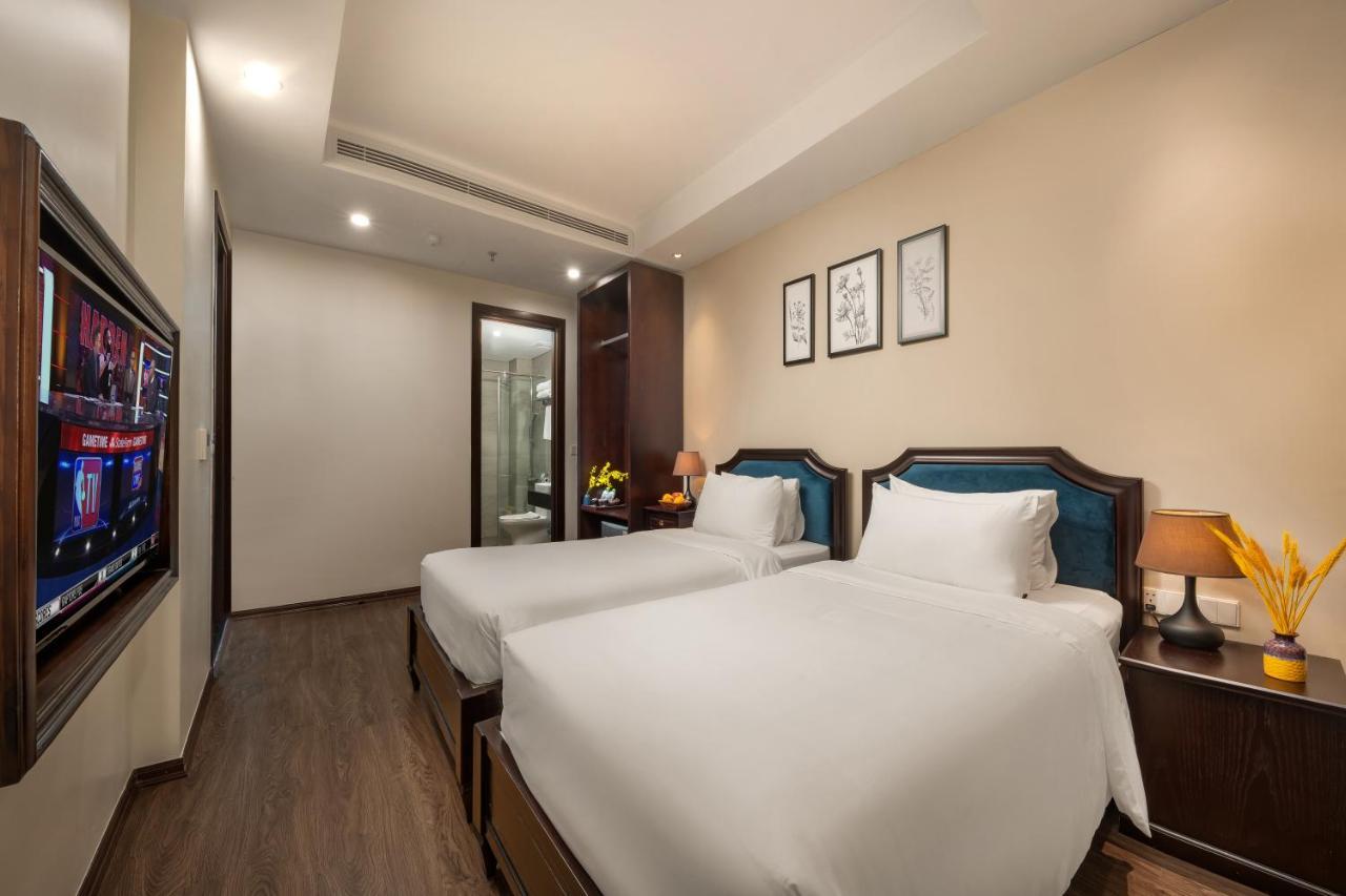 Hotel Fiesta Grand And