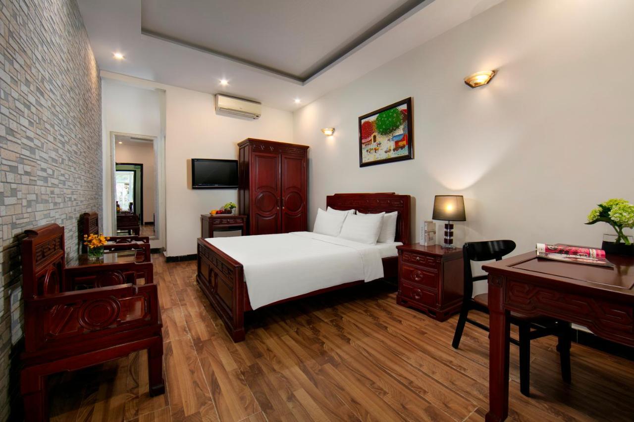 Moonlight Hotel 2*