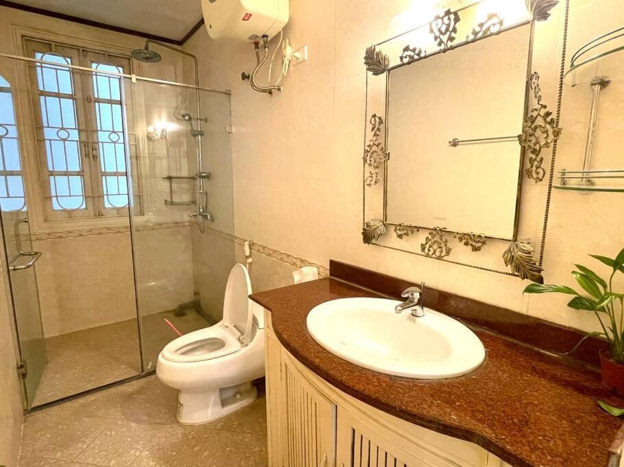 Căn hộ Spacious Balcony Apt•kitchen•west Hà Nội