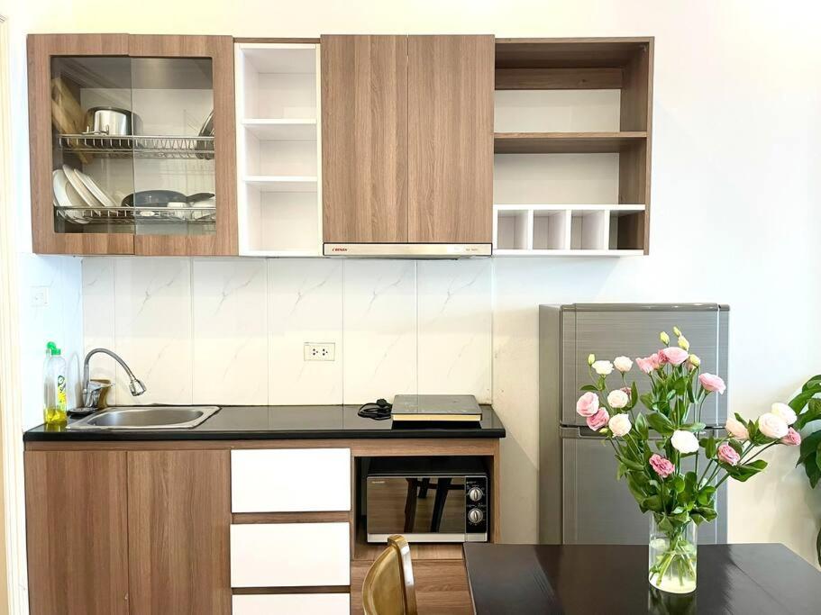 Spacious Balcony Apt•kitchen•west * Hà Nội