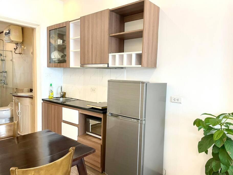 Spacious Balcony Apt•kitchen•west Căn hộ *