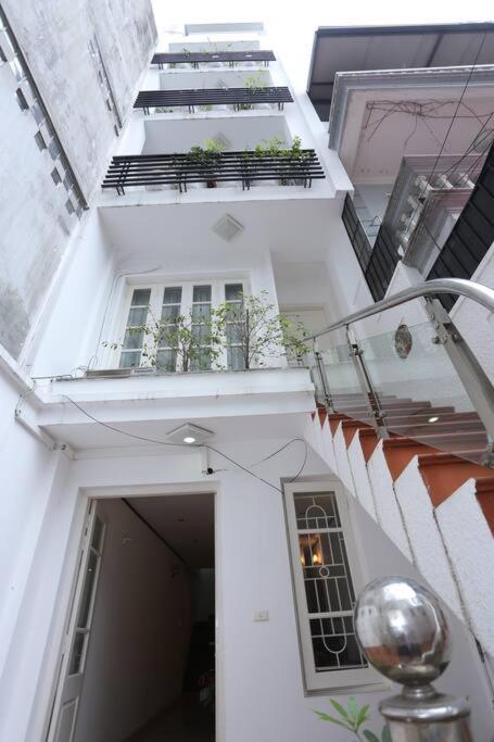 Căn hộ Spacious Balcony Apt•kitchen•west *