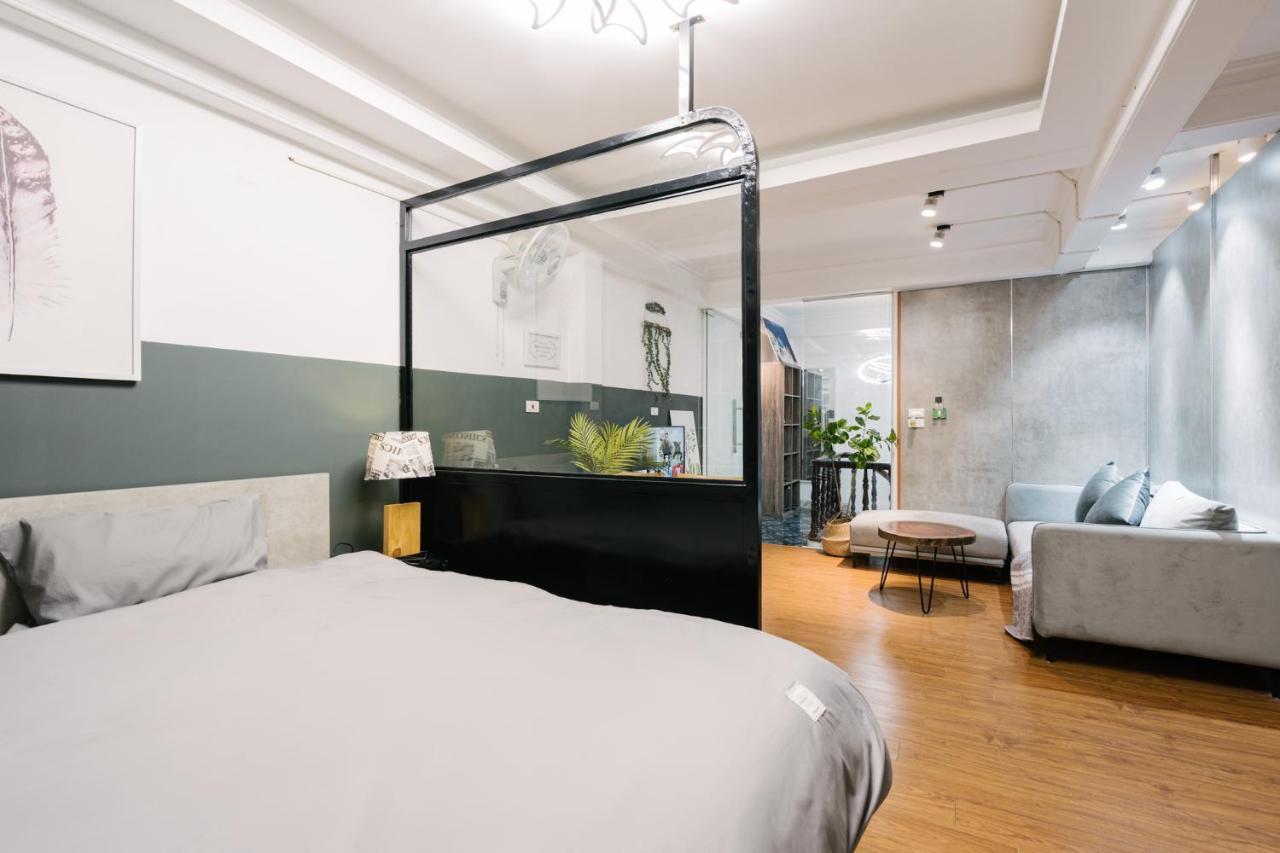 Kemkayvilla W 5br_ Bathtub_rooftopviews_30s To Hoankiem Villa *
