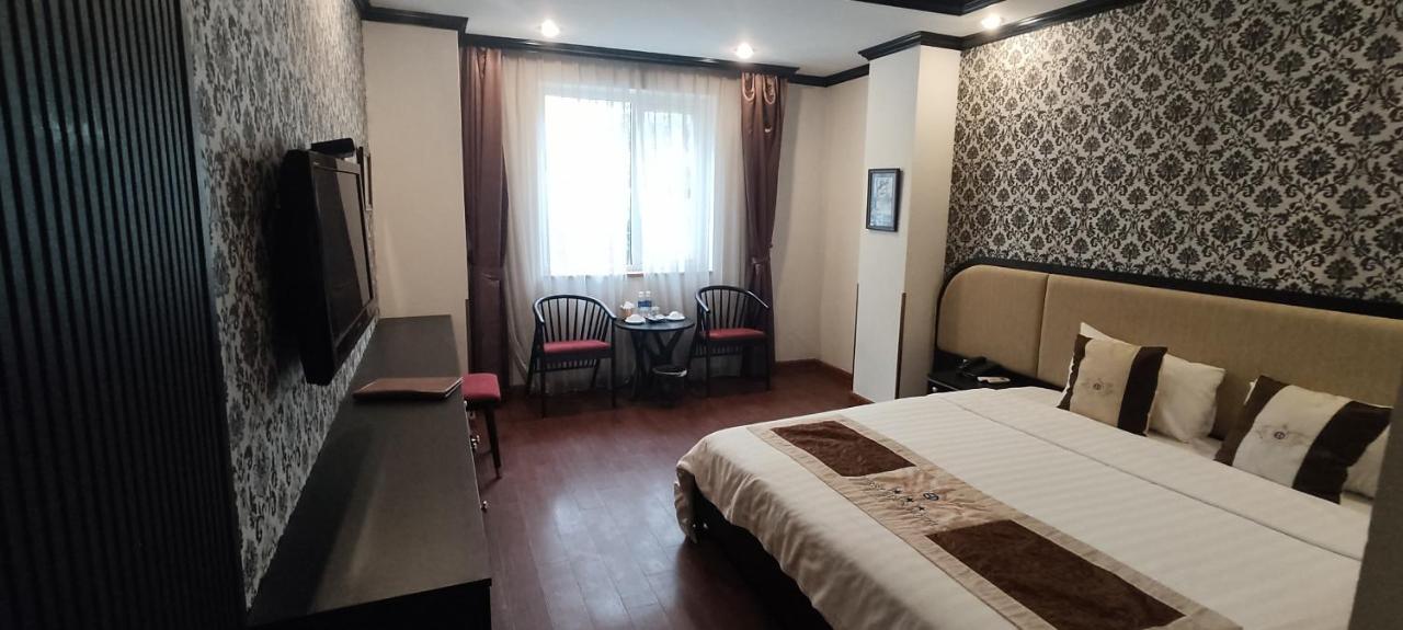 Hotel First Eden - Hang Bun 3*