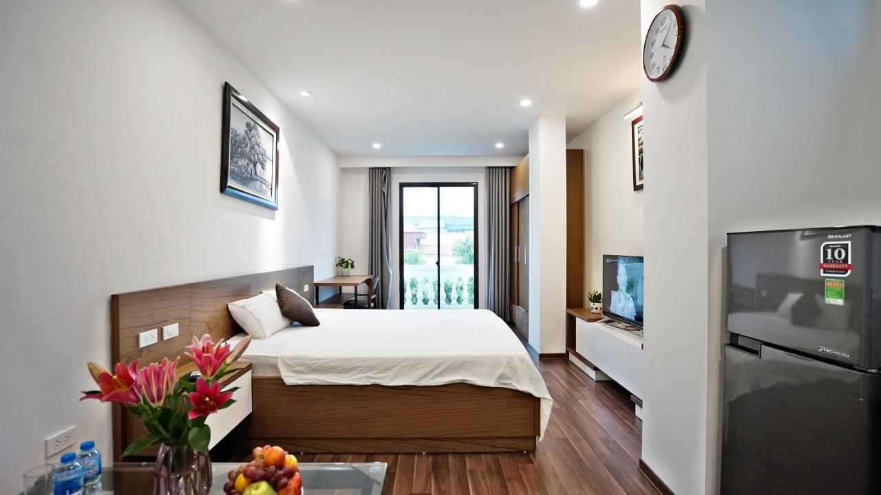 Cl•charming Studio Apt•balcony/laundry•van Mieu Căn hộ *