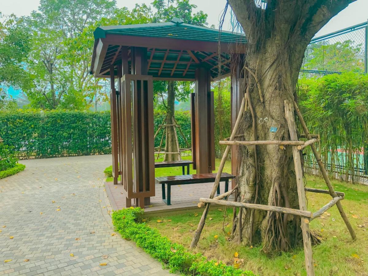 Rosee House -luxury In Vinhomes Greenbay Hanoi