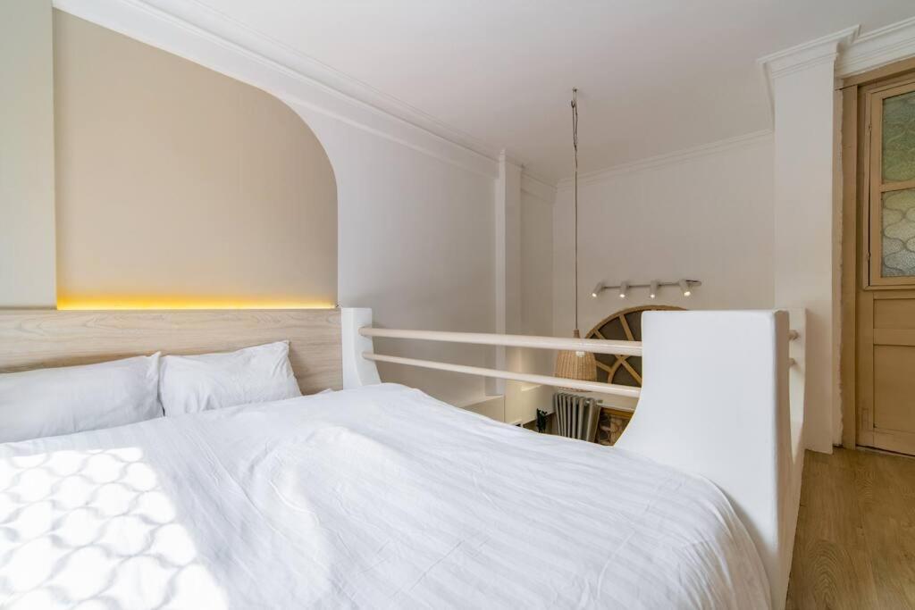 Apartamento Holly Hideaway-cozy Nest -balcony- Center Hanói