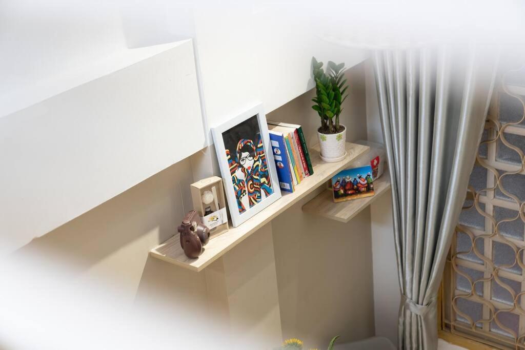 Holly Hideaway-cozy Nest -balcony- Center Apartamento Hanói