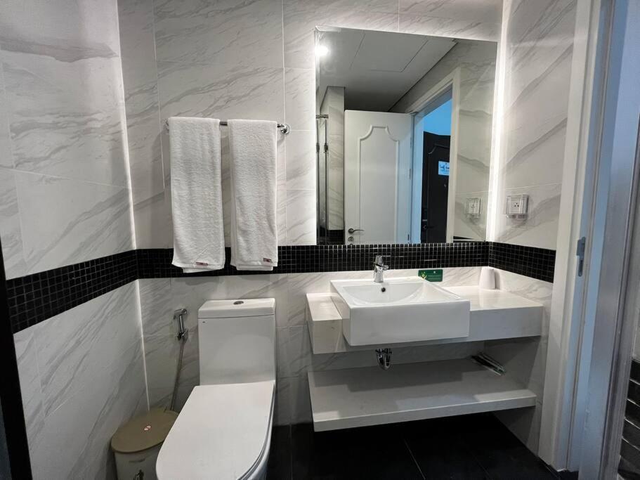Apartment West - Eldorado Ho Tay