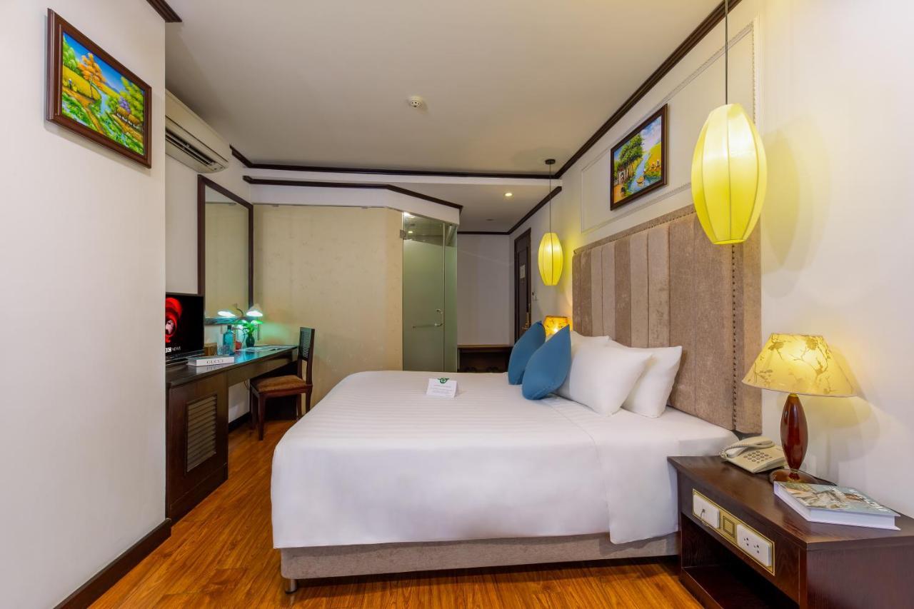 Babylon Grand & Hotel