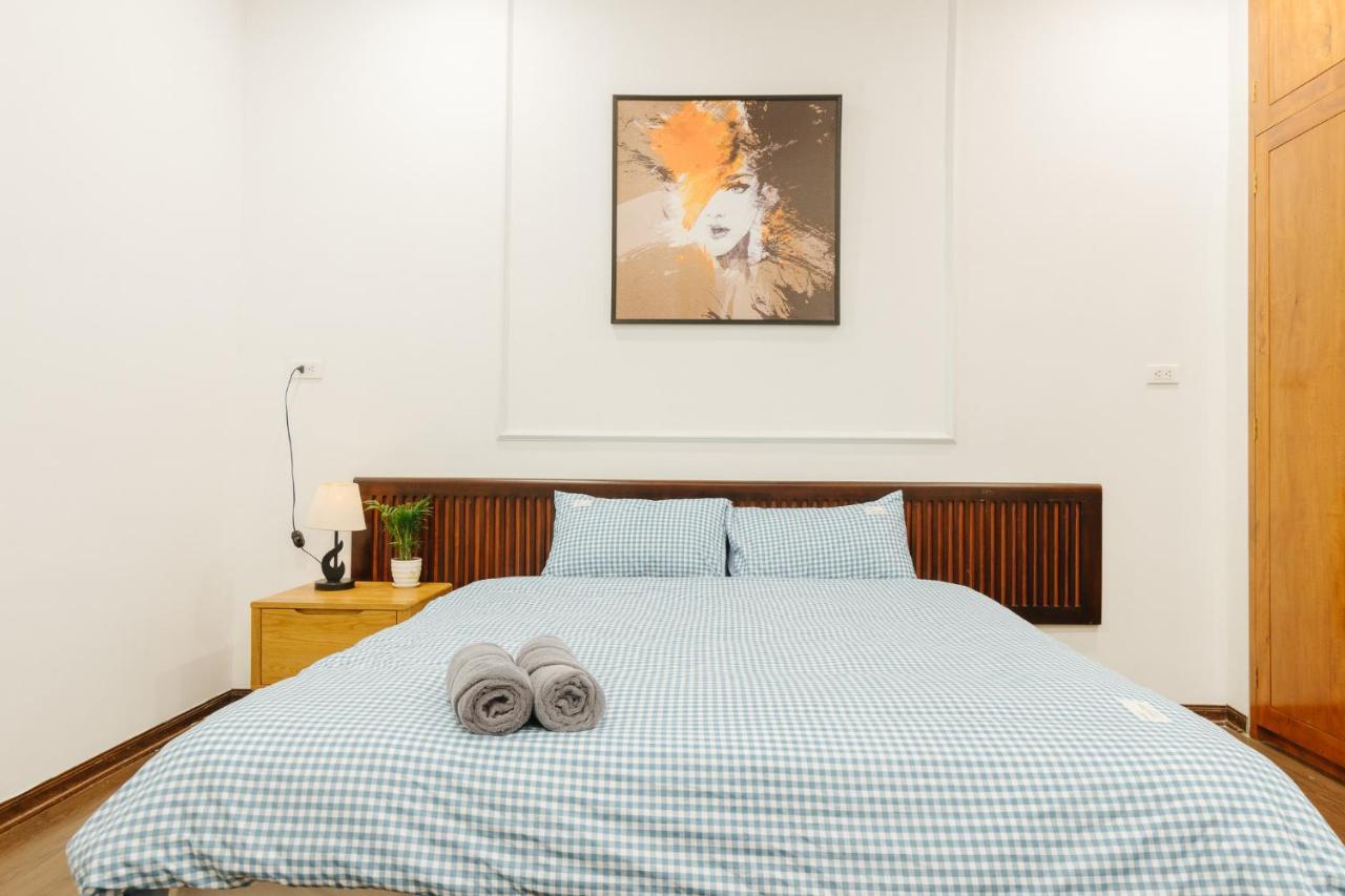 Apartment Luck Apart 02 - Tay Ho Ha Noi View Studio Hanoi
