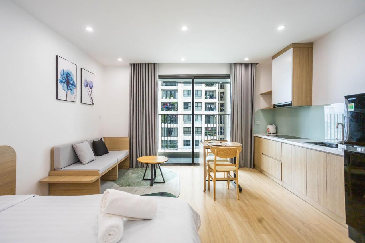 Summer House - Vinhomes Dcapital Tran Duy Hung Luxury Apartment *