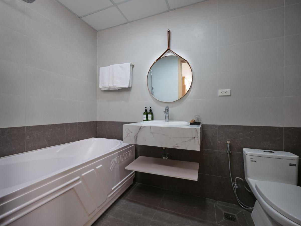 Moonlight Tay Ho Apartment Hanoi