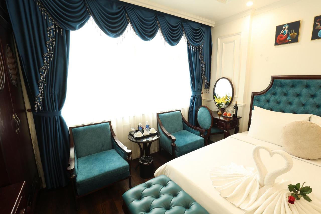 Hoang Gia Xa La Boutique