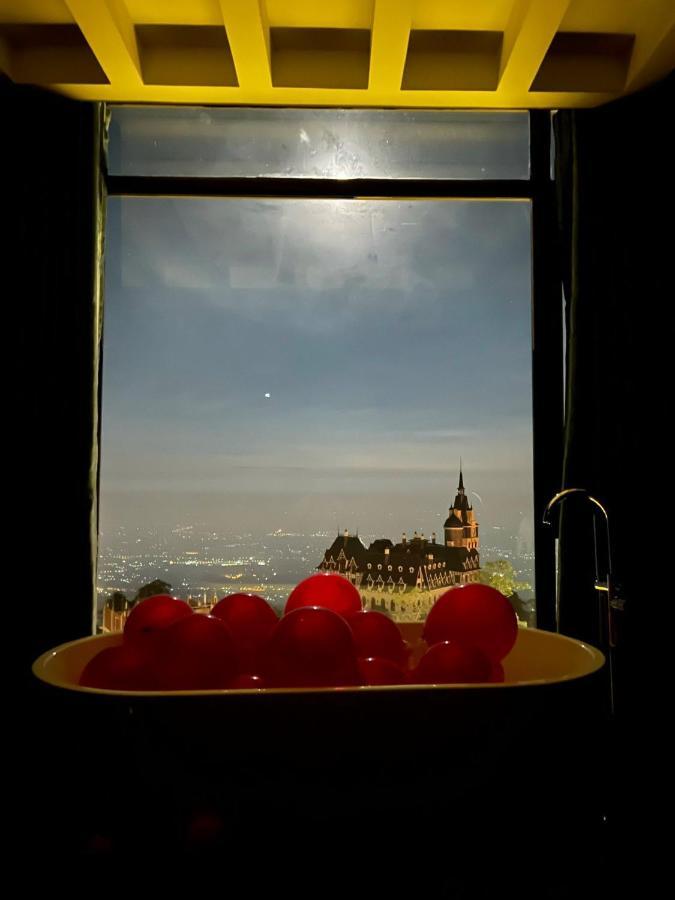 Wonderland - Venuestay Hanoi