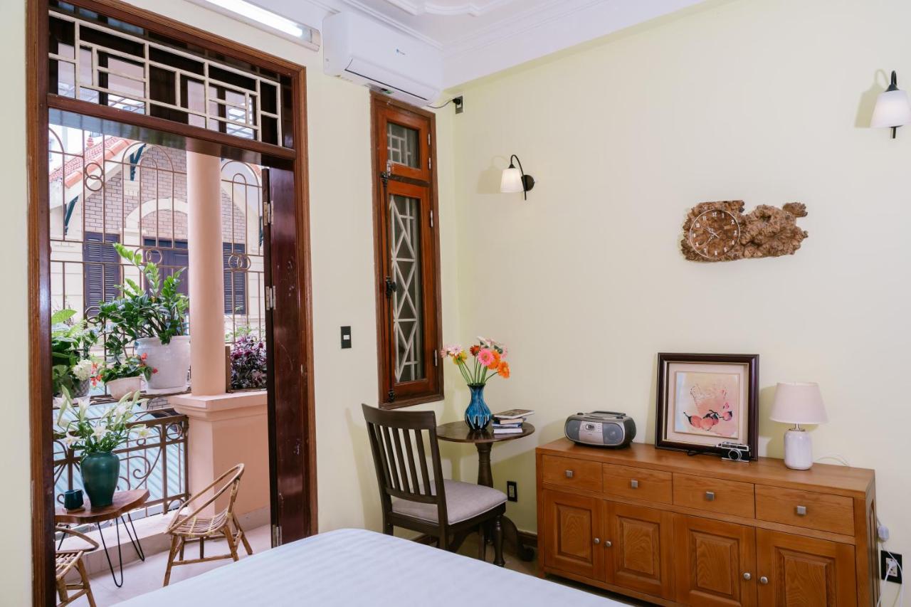 Hola House Hanoi