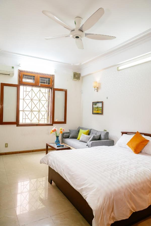 Hola House * Hanoi