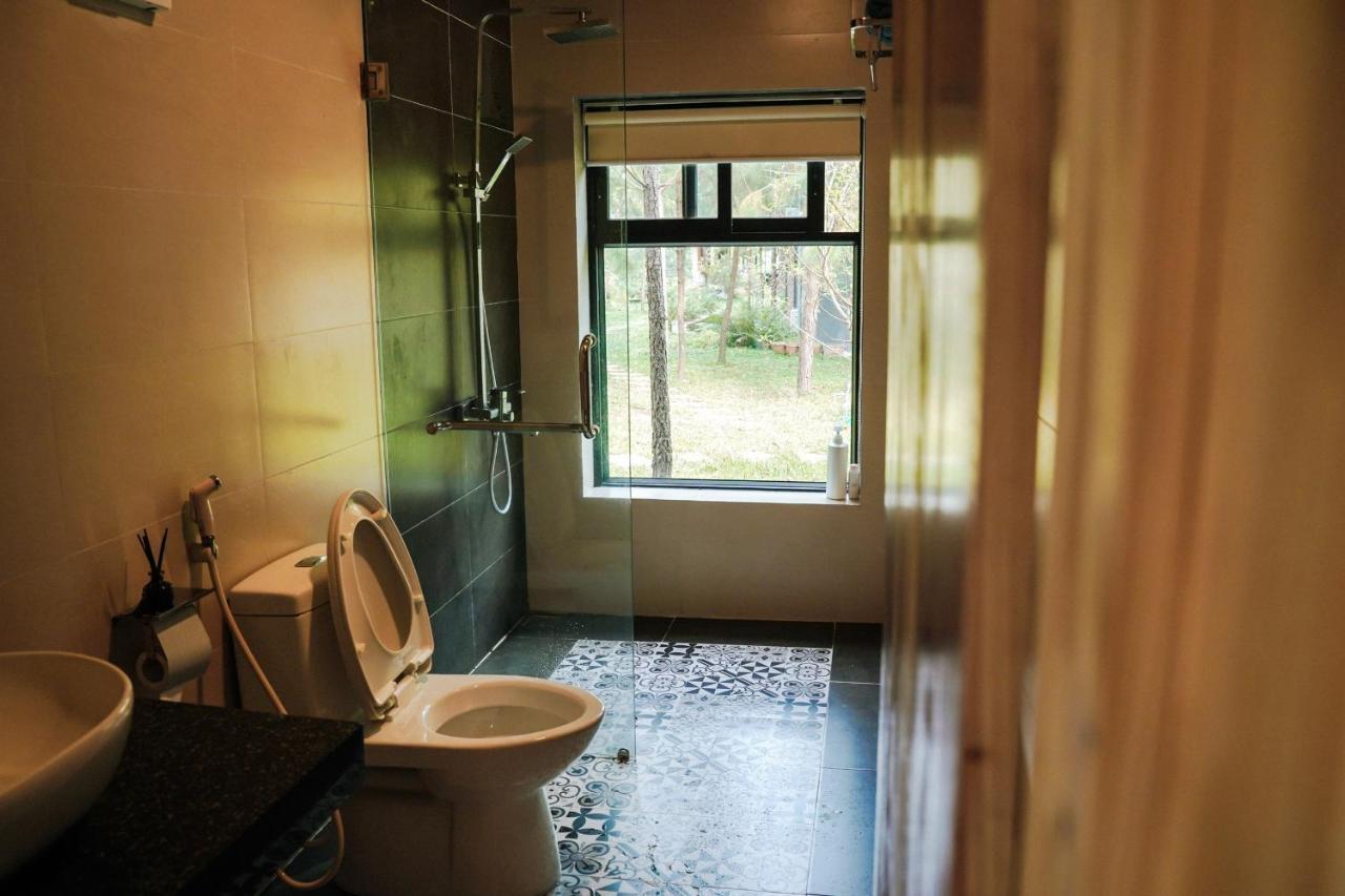 Lee & Sau Sau Garden - Venuestay Hanoi