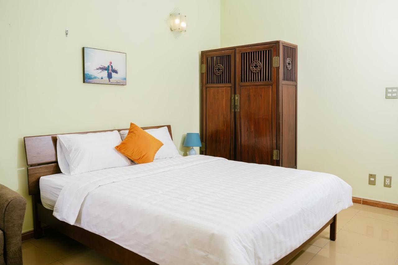 Homestay Hola House *