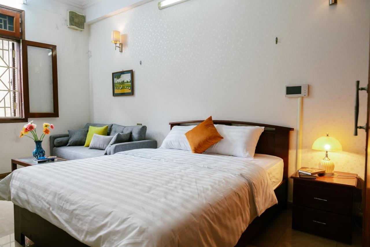 Homestay Hola House *
