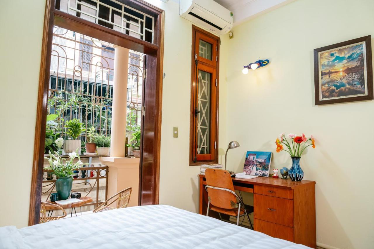 Homestay Hola House *