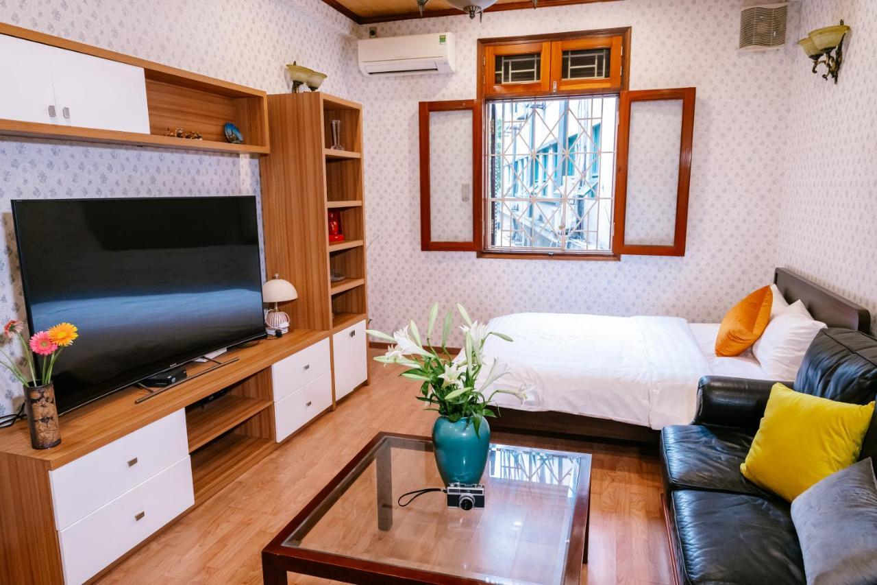 Homestay Hola House *
