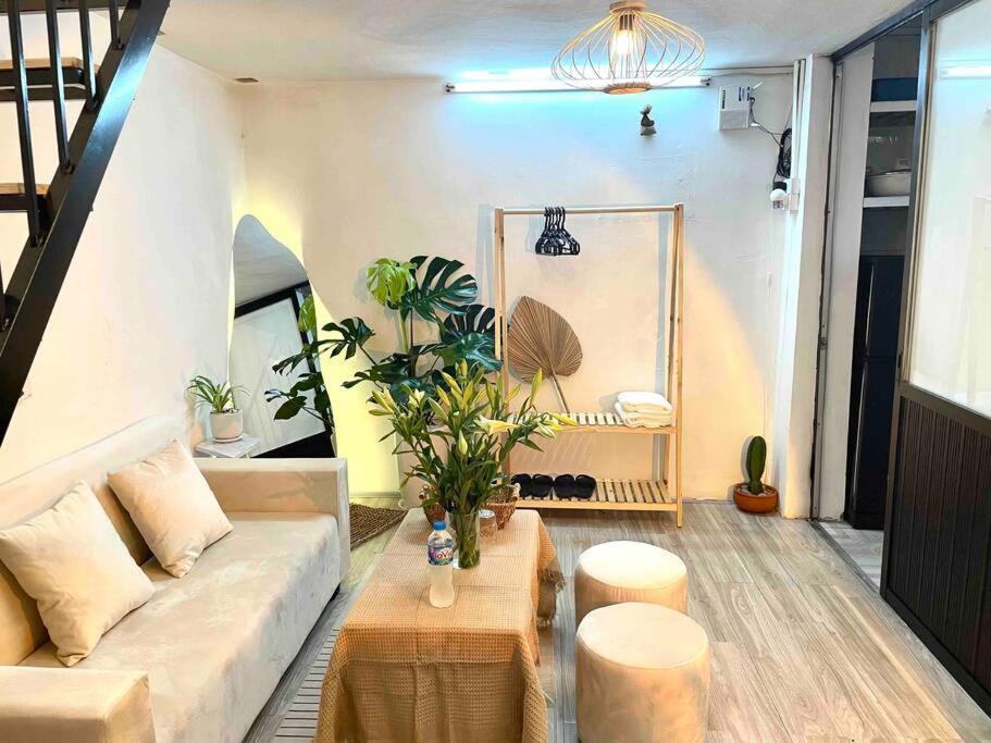 Loft House/ Hoan Kiem Lake/ Book Street Apartment *