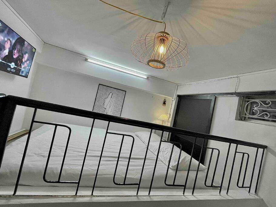 Loft House/ Hoan Kiem Lake/ Book Street Hanoi