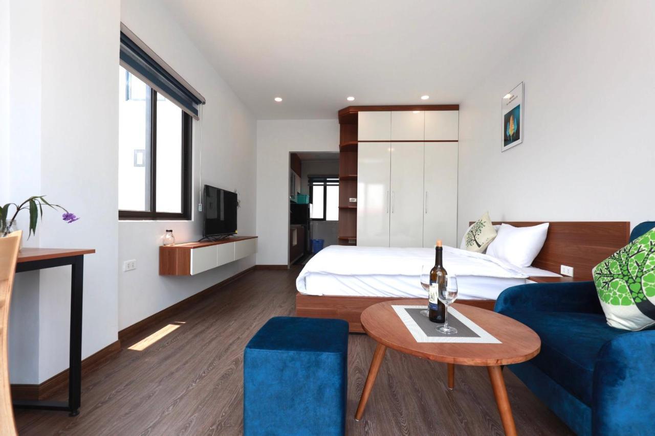 Cozy Sunside Balcony Westlake * Hanoi