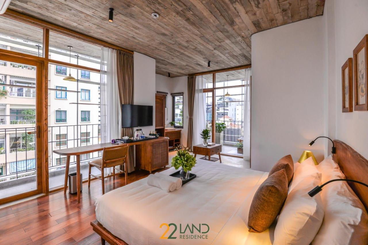 22land & Hanói