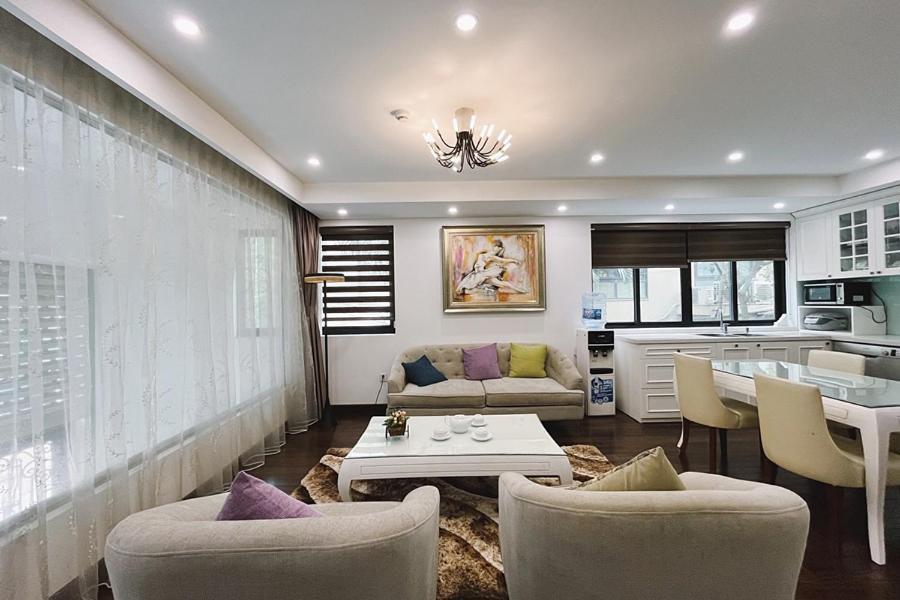 8 - Luxury Apartment, Open View Apartment