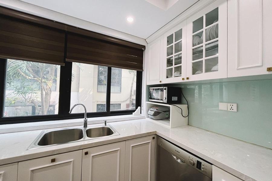 8 - Luxury Apartment, Open View *