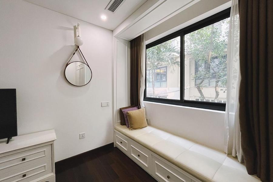 8 - Luxury Apartment, Open View